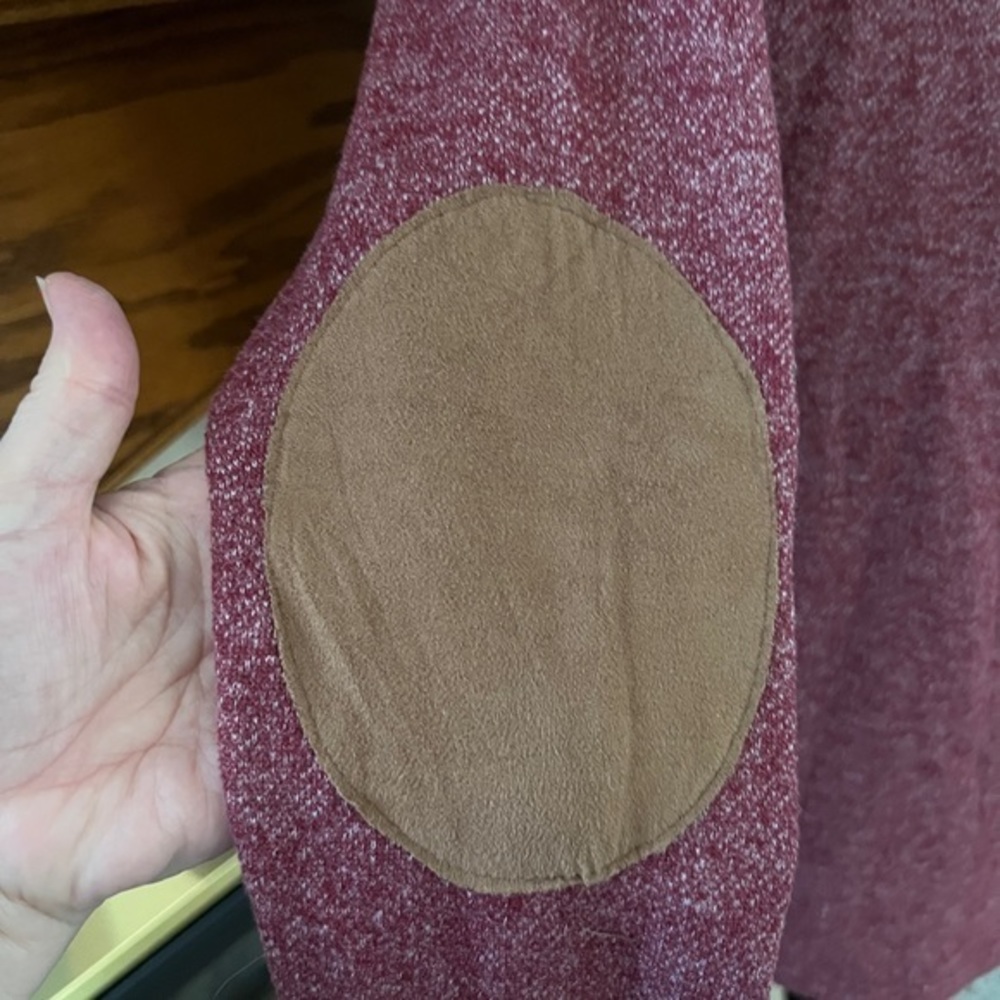 12PM By Mon Ami Women's Maroon Funnel Cowl Neck Pullover Sweater Sz. M - Picture 9 of 10